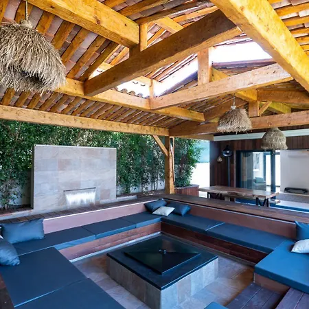 Charmante Petite Independante Avec Grande Terrasse Privee * אנטיב